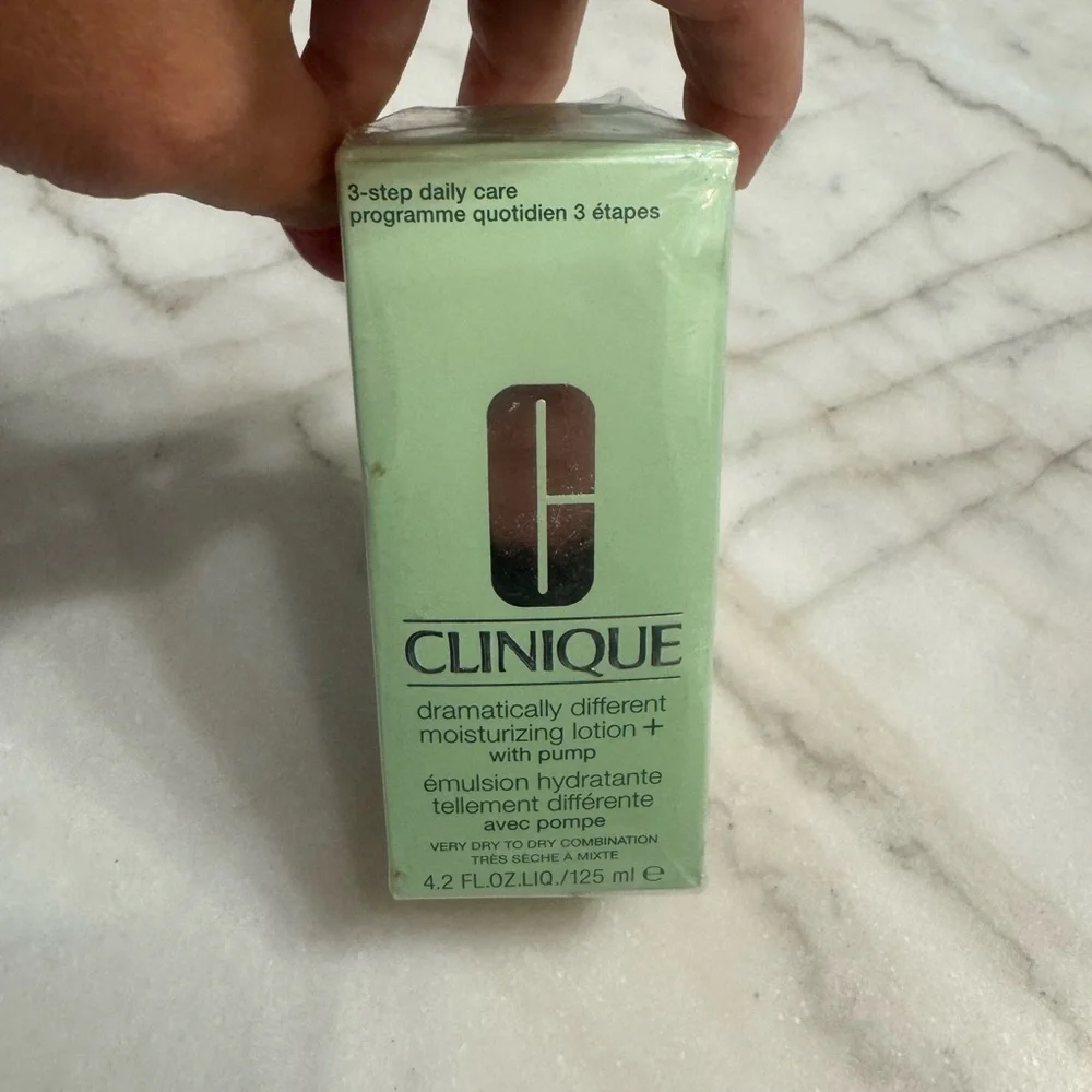 Clinique Cream Makeup for Radiant Skin